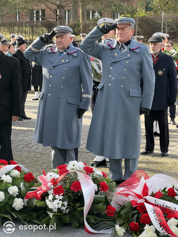 Sopot: Obchody 80. rocznicy  powstania Armii Krajowej [FOTO]