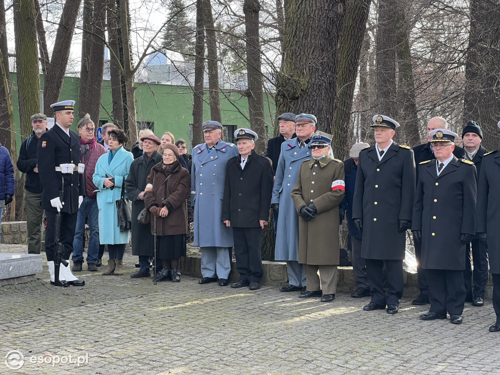 Sopot: Obchody 80. rocznicy  powstania Armii Krajowej [FOTO]