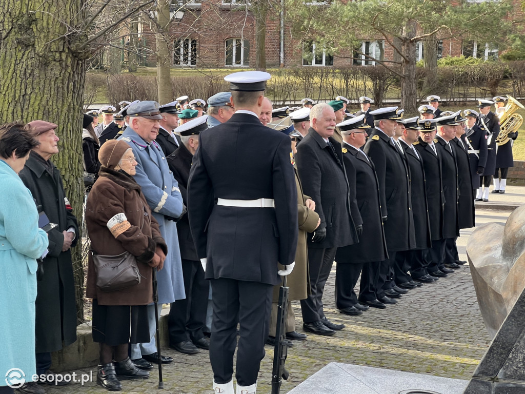 Sopot: Obchody 80. rocznicy  powstania Armii Krajowej [FOTO]