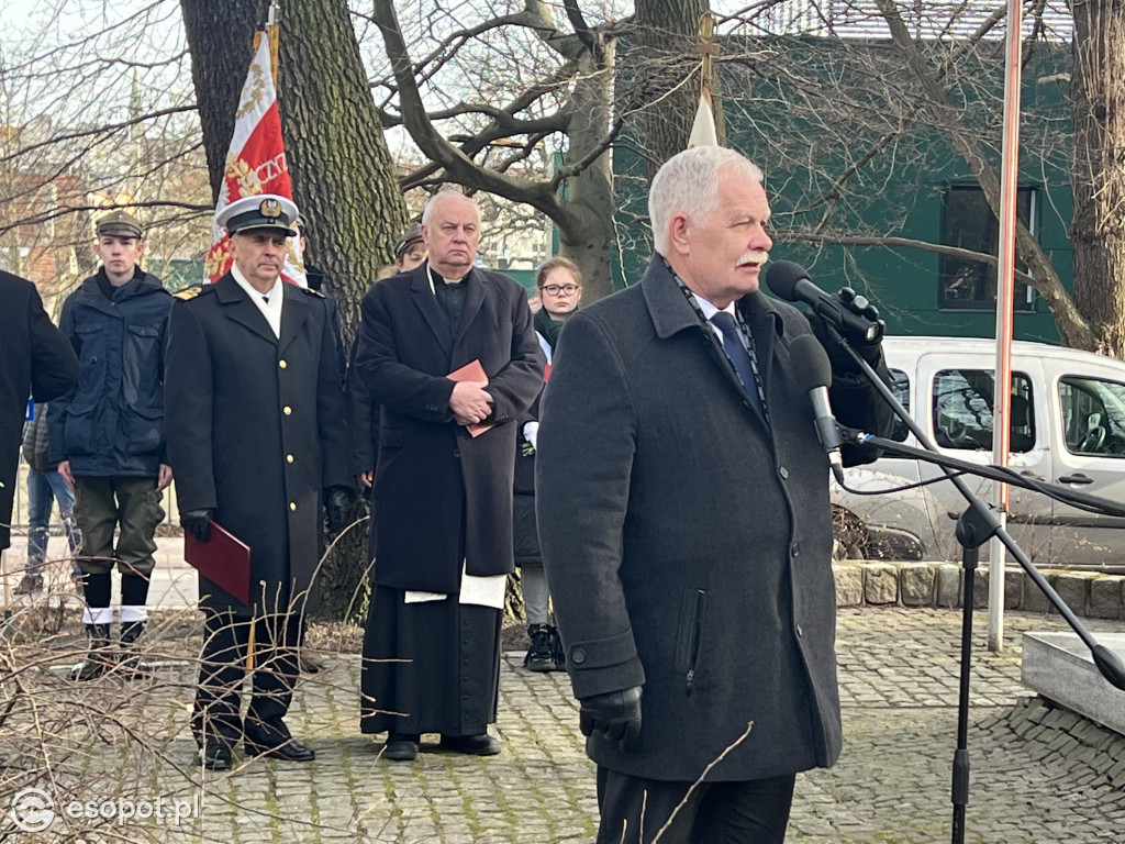 Sopot: Obchody 80. rocznicy  powstania Armii Krajowej [FOTO]