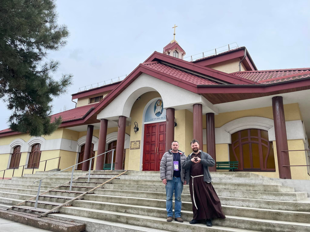 Sopot: zawiózł dary, z Ukrainy wraca z dziećmi