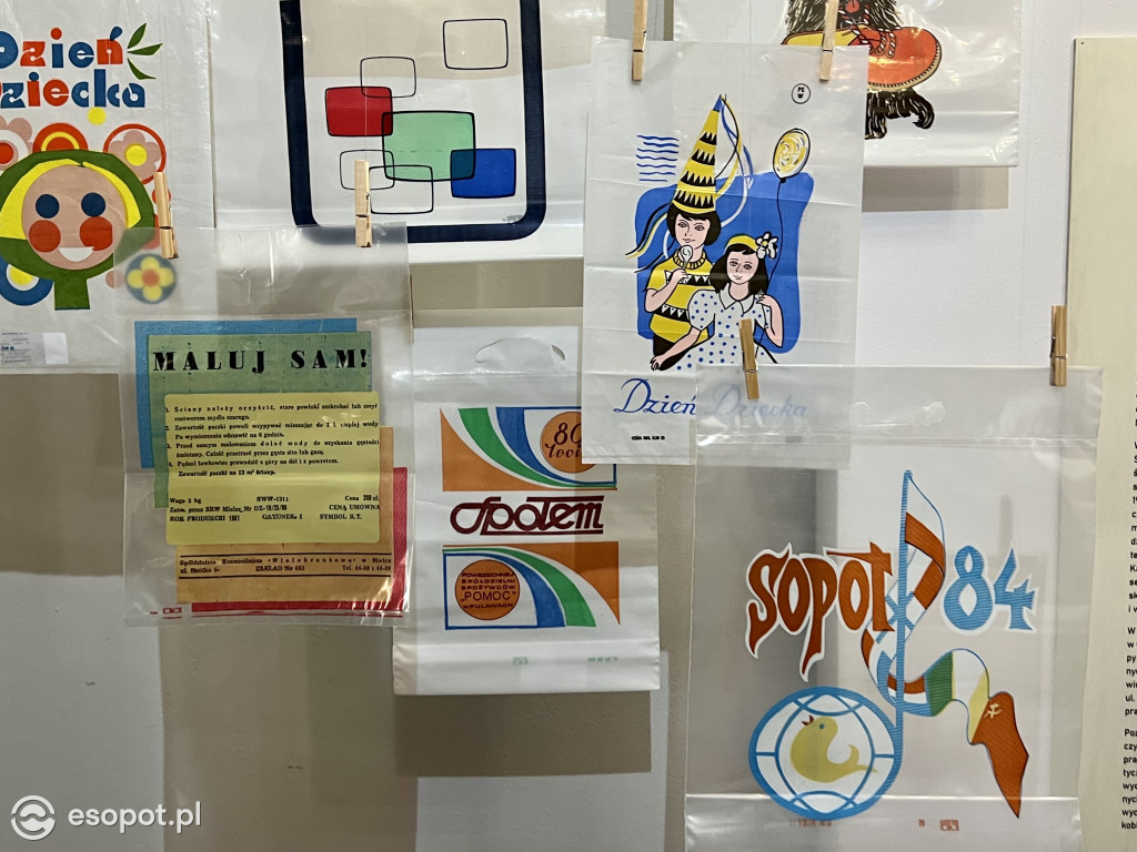 Sopotplast i modowe hity PRL-u! Zobacz wyjątkowe torby, walizki i akcesoria [FOTO]