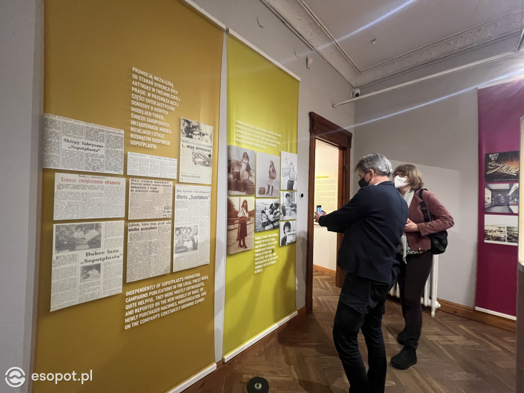 Sopotplast i modowe hity PRL-u! Zobacz wyjątkowe torby, walizki i akcesoria [FOTO]
