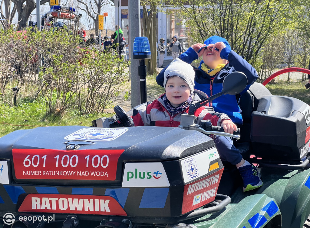 Wymiana dech zaparła dech! Ogórki z solanki i piknik WOPR w Sopocie