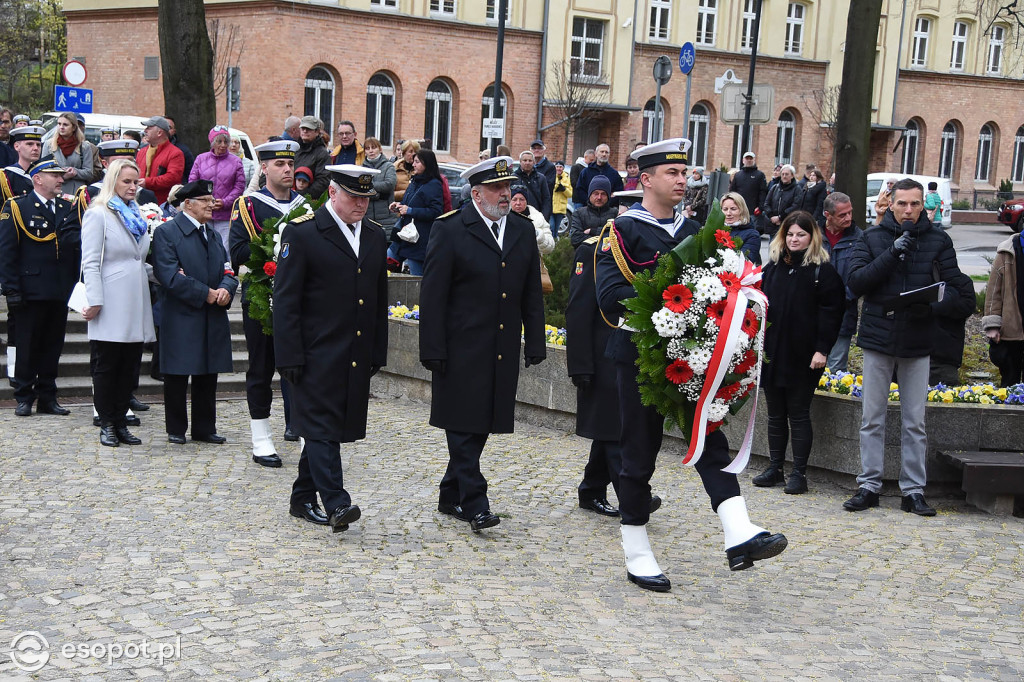 Obchody 3 Maja w Sopocie - msza, defilada, złożenie kwiatów i salwa honorowa