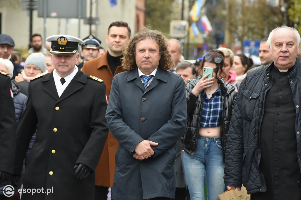Obchody 3 Maja w Sopocie - msza, defilada, złożenie kwiatów i salwa honorowa