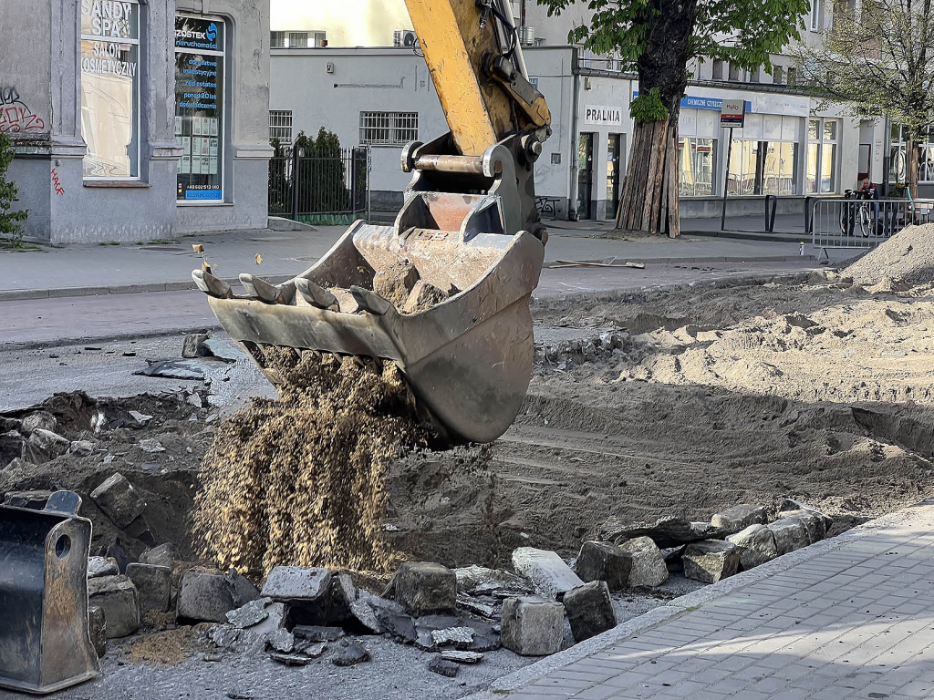 Ruszyła przebudowa ul. 3 Maja w Sopocie! Co kryje się pod asfaltem? [FOTO]