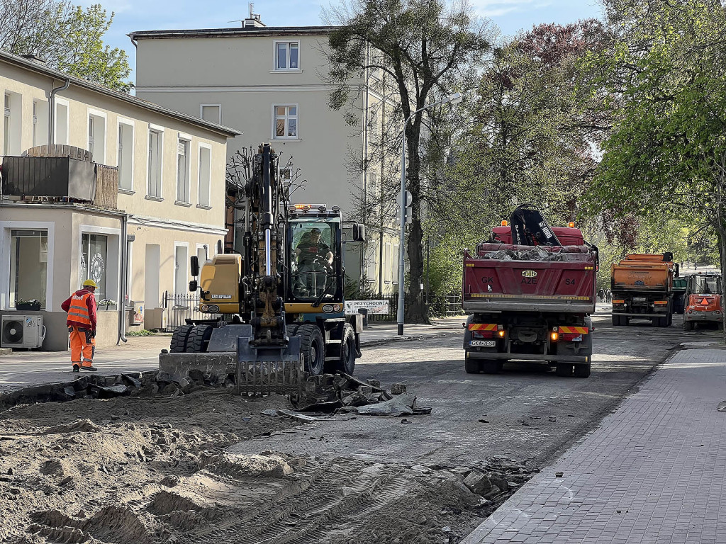 Ruszyła przebudowa ul. 3 Maja w Sopocie! Co kryje się pod asfaltem? [FOTO]