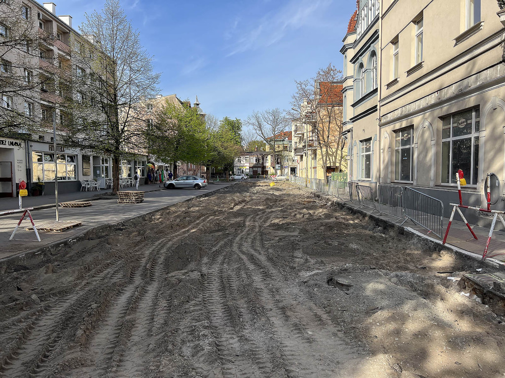 Ruszyła przebudowa ul. 3 Maja w Sopocie! Co kryje się pod asfaltem? [FOTO]