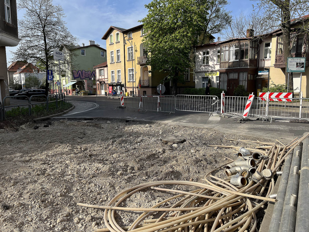 Ruszyła przebudowa ul. 3 Maja w Sopocie! Co kryje się pod asfaltem? [FOTO]