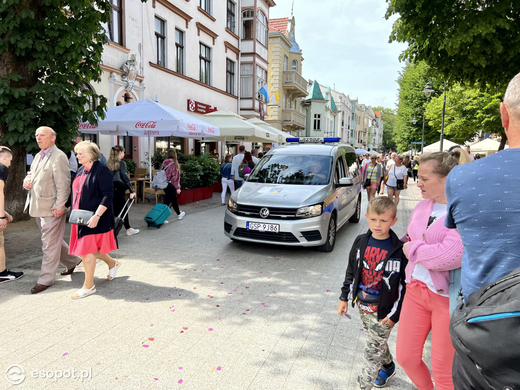 Tłumy wiernych na ulicach Sopotu! Zobacz, jak obchodzono Boże Ciało [FOTO]