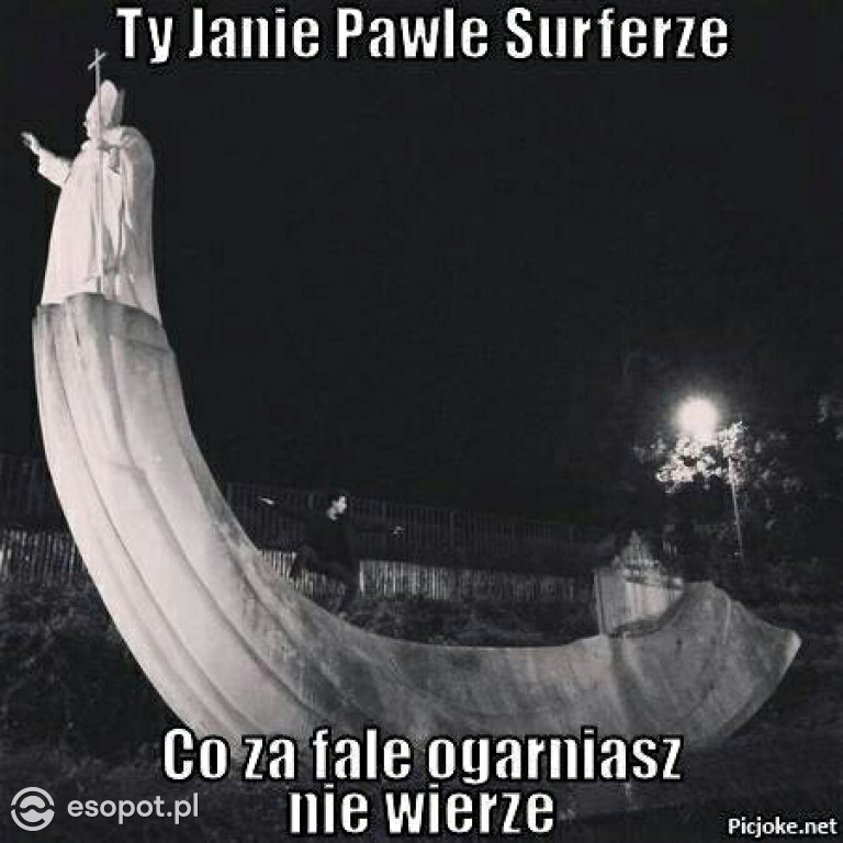 Ślimak czy syrena? Memy o pomniku Jana Pawła II w Sopocie