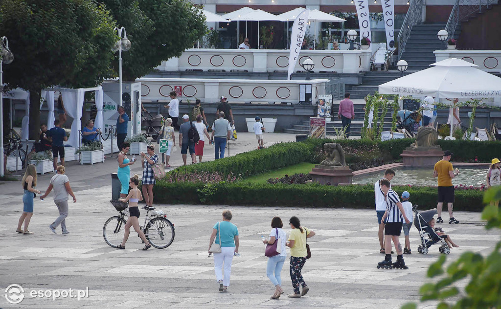 Morze ludzi przelało się przez Sopot! Za nami ostatni weekend wakacji [FOTO]