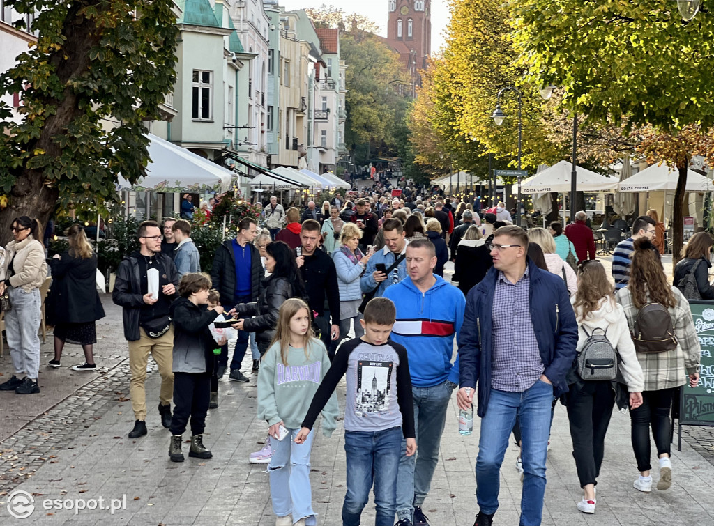 Zakochacie się w tych zdjęciach! Magiczny Sopot w kolorach jesieni [FOTO]