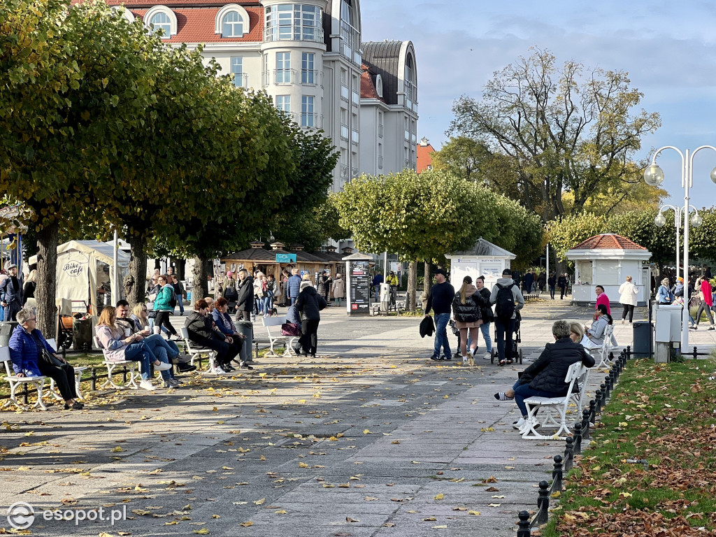 Zakochacie się w tych zdjęciach! Magiczny Sopot w kolorach jesieni [FOTO]