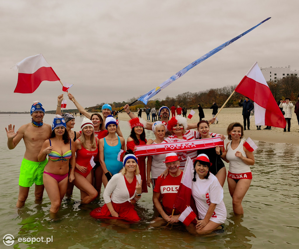 Święto Niepodległości okiem Sopockiego Klubu Morsów