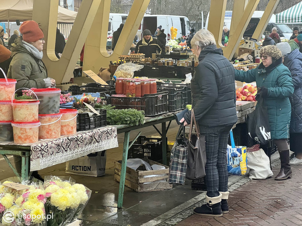 Świątecznie na Sopockim Rynku - odwiedziliśmy popularny targ [FOTO]