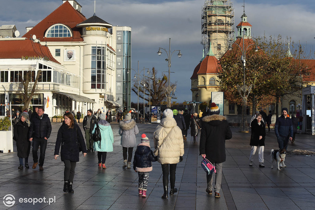 Słoneczny Sopot na pięknych zdjęciach! Za nami ostatni weekend listopada [FOTO]