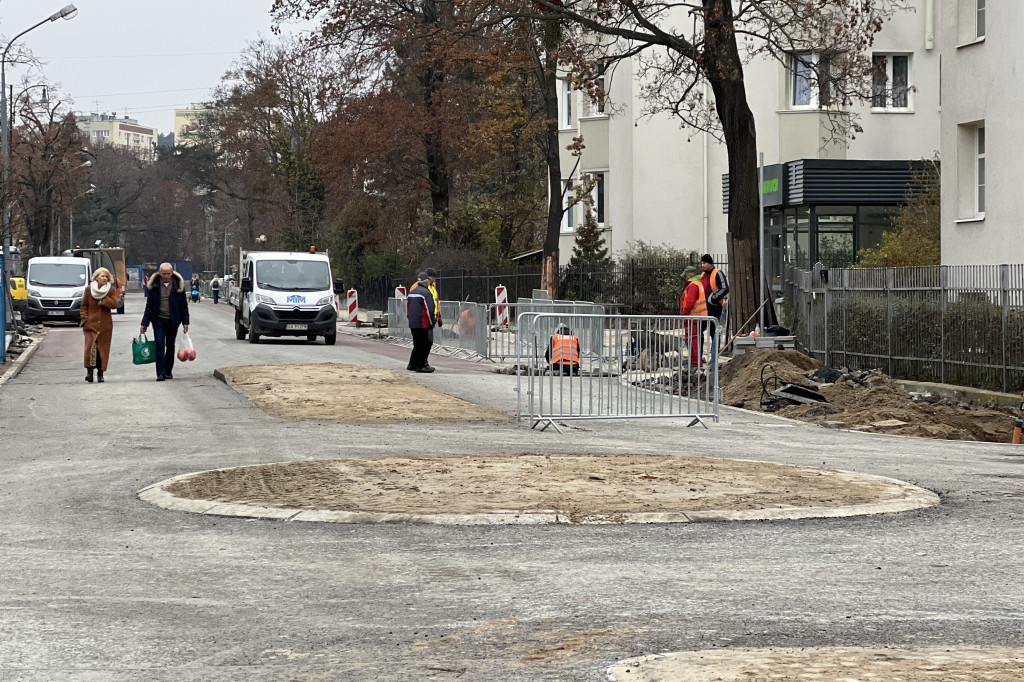 Na ul. 3 Maja pojawiło się nowe rondo! Jak przebiega remont?