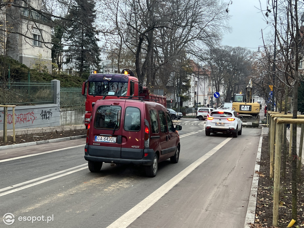Na ul. 3 Maja pojawiło się nowe rondo! Jak przebiega remont?