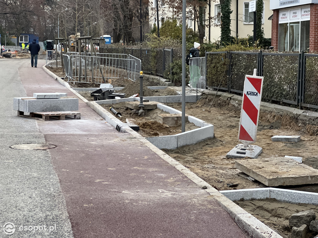Na ul. 3 Maja pojawiło się nowe rondo! Jak przebiega remont?