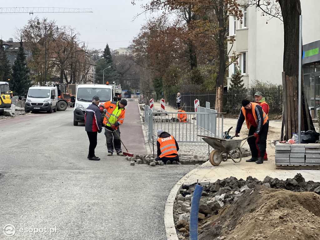Na ul. 3 Maja pojawiło się nowe rondo! Jak przebiega remont?