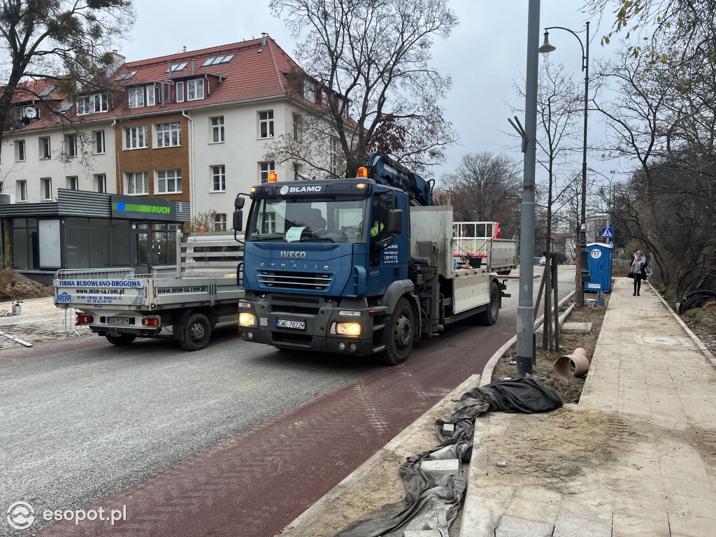 Na ul. 3 Maja pojawiło się nowe rondo! Jak przebiega remont?