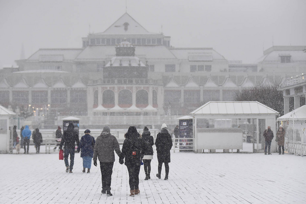 Bajkowy Sopot na zdjęciach! Zimowy początek grudnia w kurorcie [FOTO]