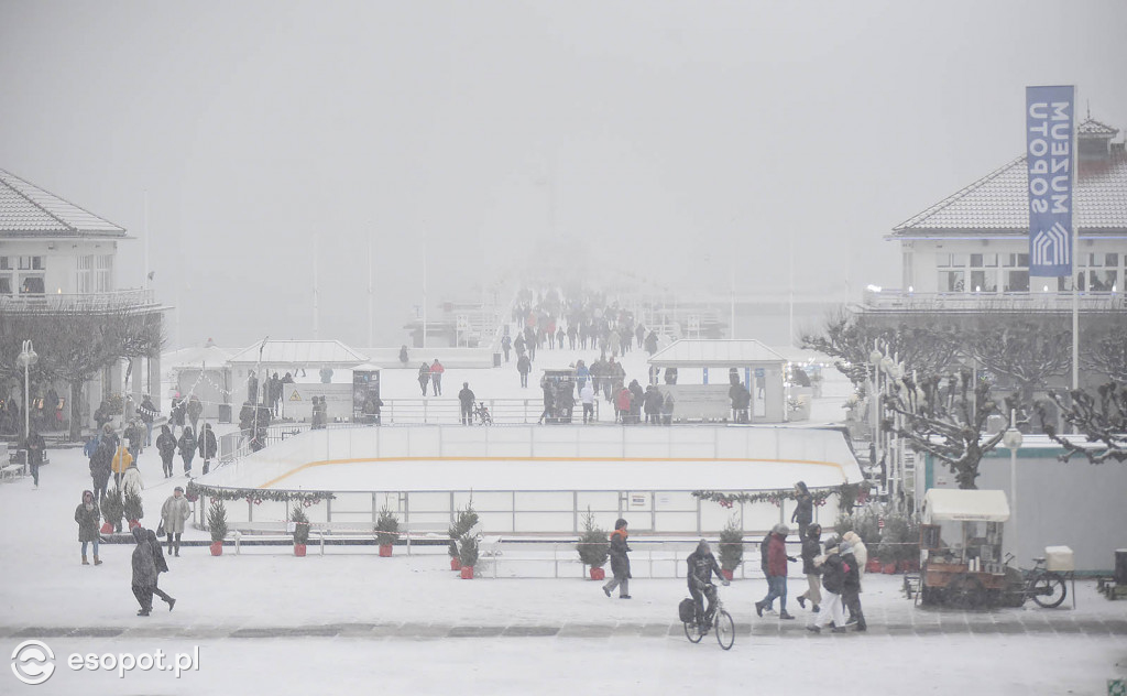 Bajkowy Sopot na zdjęciach! Zimowy początek grudnia w kurorcie [FOTO]