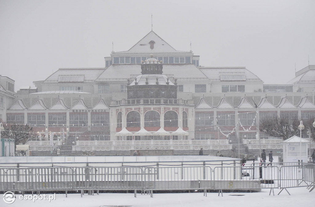 Bajkowy Sopot na zdjęciach! Zimowy początek grudnia w kurorcie [FOTO]