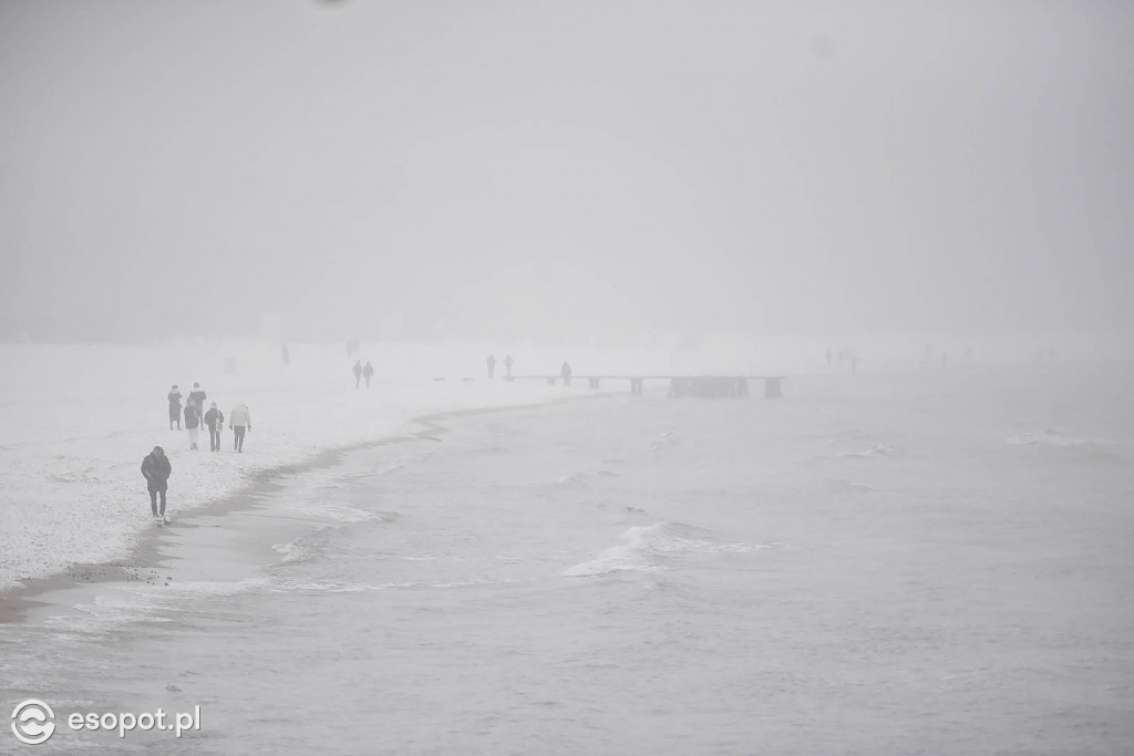 Bajkowy Sopot na zdjęciach! Zimowy początek grudnia w kurorcie [FOTO]