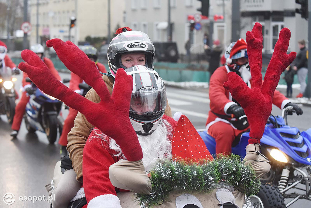 Mikołaje na motocyklach w Sopocie! Przejechali w szczytnym celu po raz 20 [FOTO]