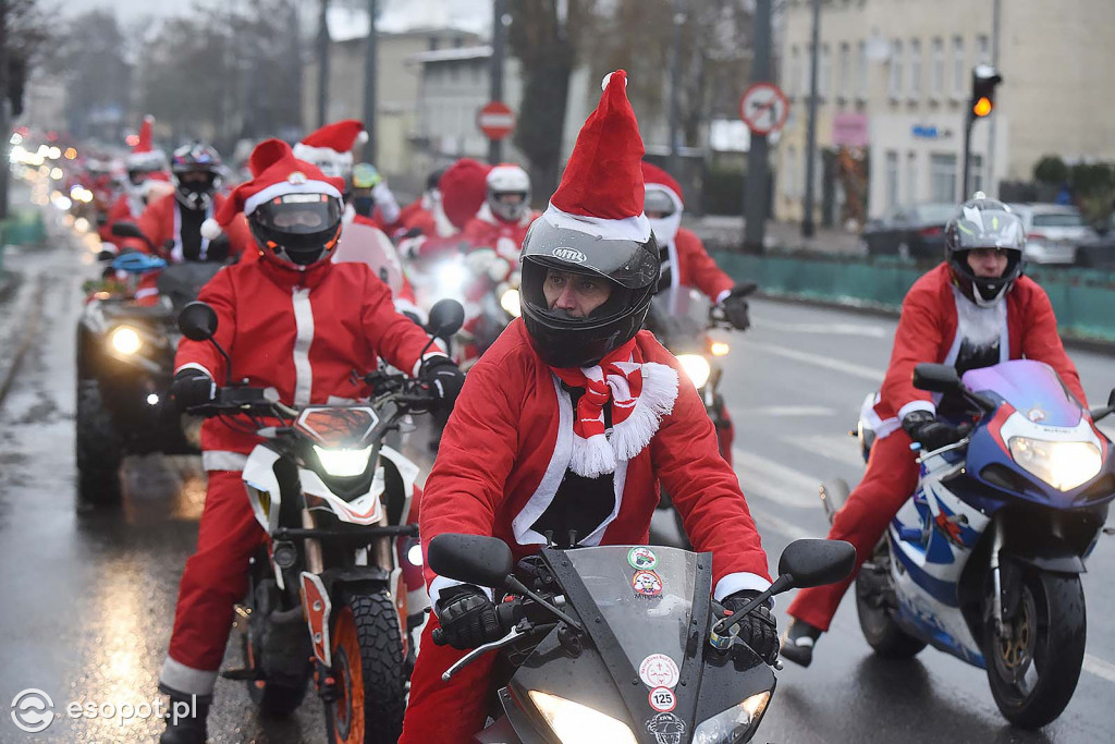 Mikołaje na motocyklach w Sopocie! Przejechali w szczytnym celu po raz 20 [FOTO]