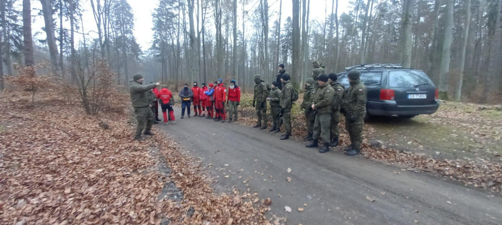 Poszukiwania zaginionych w trójmiejskim lesie! Tak ćwiczyli pomorscy terytorialsi [FOTO]