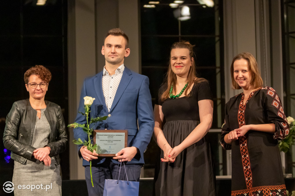 Pomagają mieszkańcom i uchodźcom! Najlepsi wolontariusze 2022