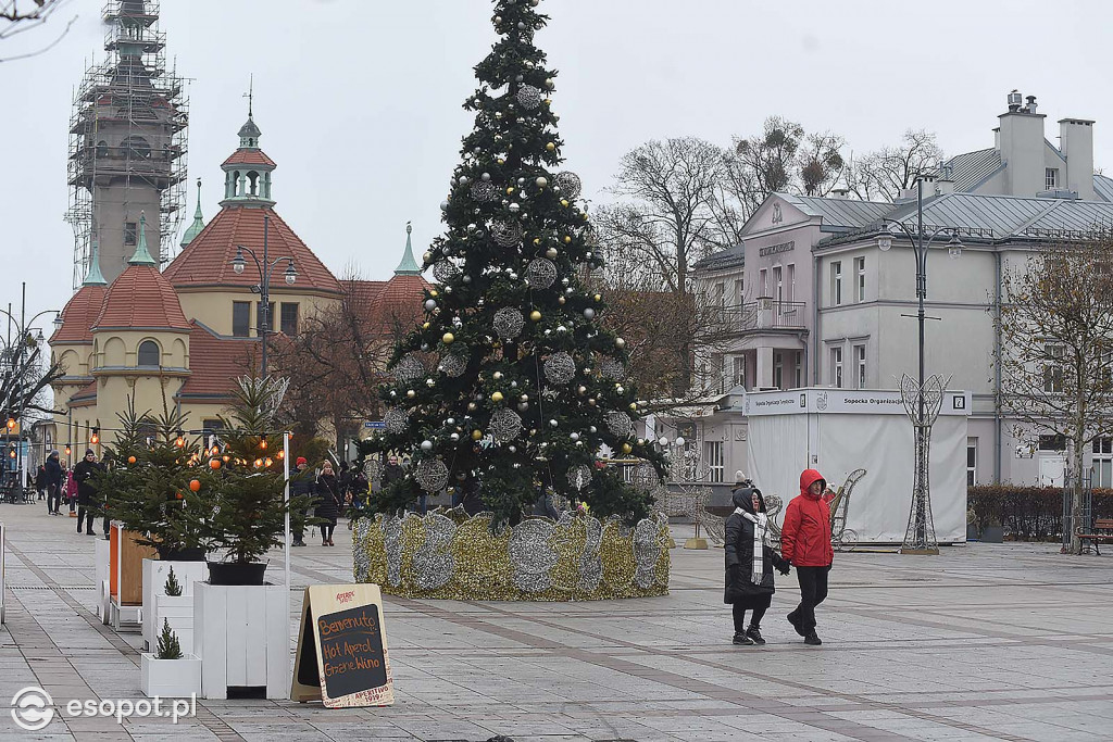 Świąteczny Sopot na zdjęciach! Pogodowy kalejdoskop w kurorcie [FOTO]