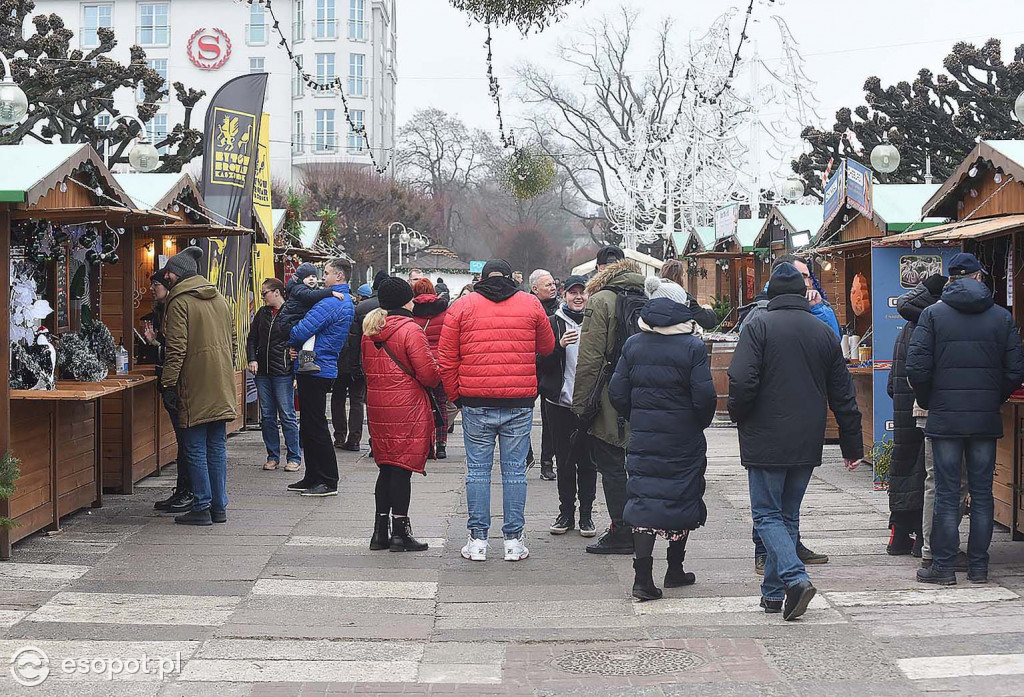 Świąteczny Sopot na zdjęciach! Pogodowy kalejdoskop w kurorcie [FOTO]