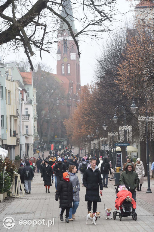 Świąteczny Sopot na zdjęciach! Pogodowy kalejdoskop w kurorcie [FOTO]