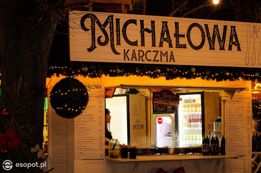 Sopot na mokro przywitał Nowy Rok! Zdjęcia z nocy sylwestrowej w kurorcie [FOTO]