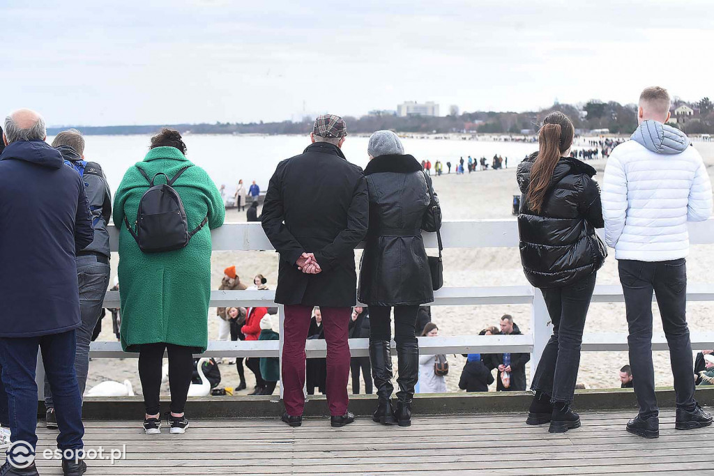 W Sopocie oblężenie jak w lecie! Zdjęcia z pierwszego dnia Nowego Roku [FOTO]