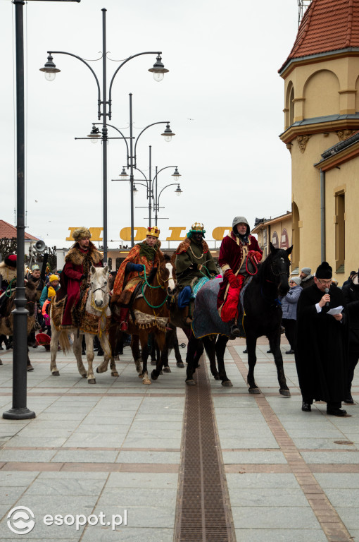 Orszak Trzech Króli powrócił do Sopotu! Pochód przyciągnął tłumy [FOTO]