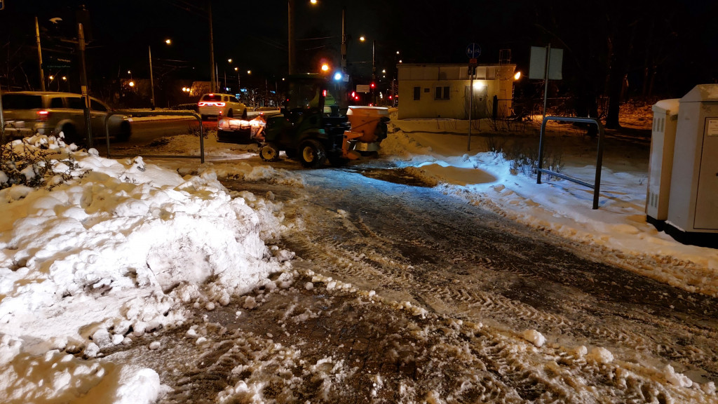 Sopot mierzy się ze skutkami śnieżycy! Walka z żywiołem to nie lada wyzwanie [FOTO]