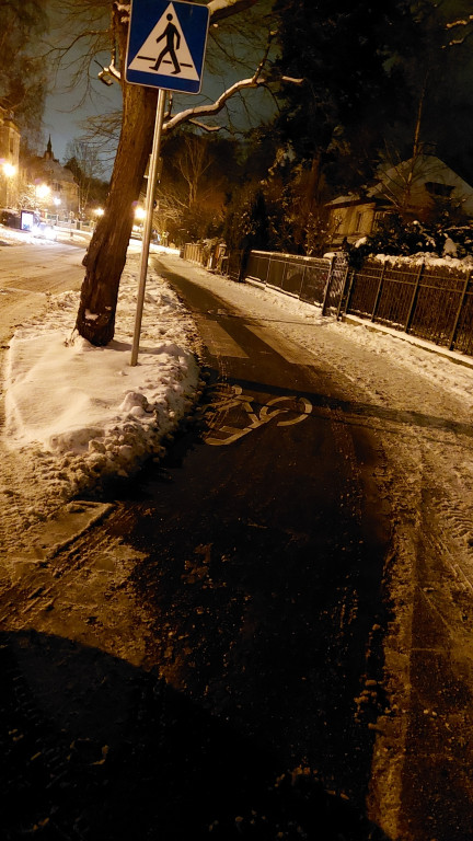 Sopot mierzy się ze skutkami śnieżycy! Walka z żywiołem to nie lada wyzwanie [FOTO]