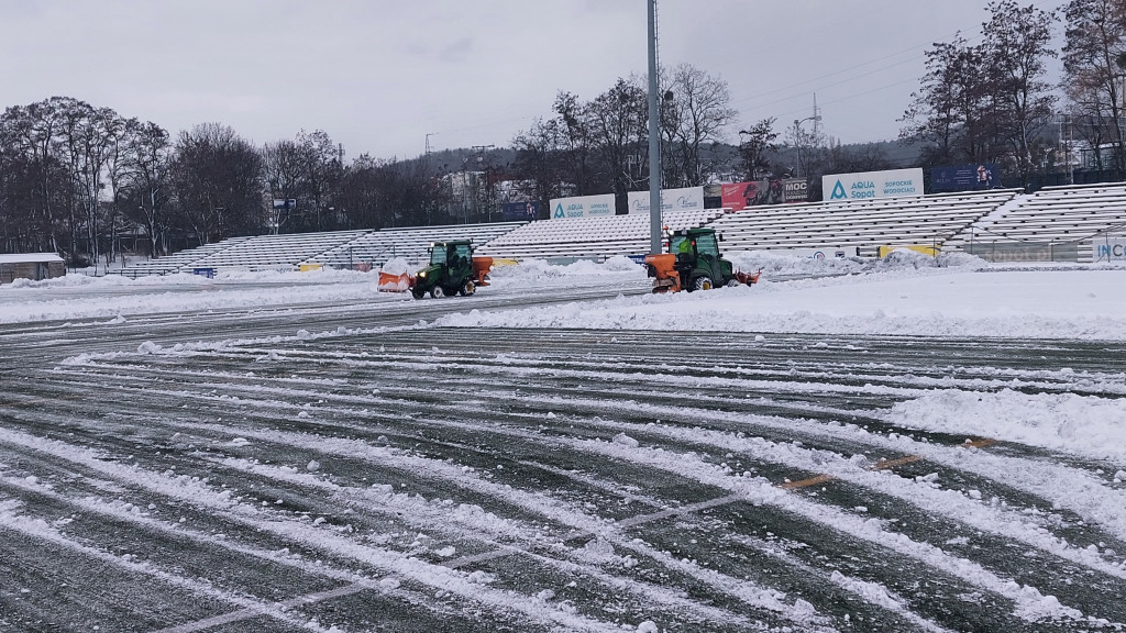 Sopot mierzy się ze skutkami śnieżycy! Walka z żywiołem to nie lada wyzwanie [FOTO]
