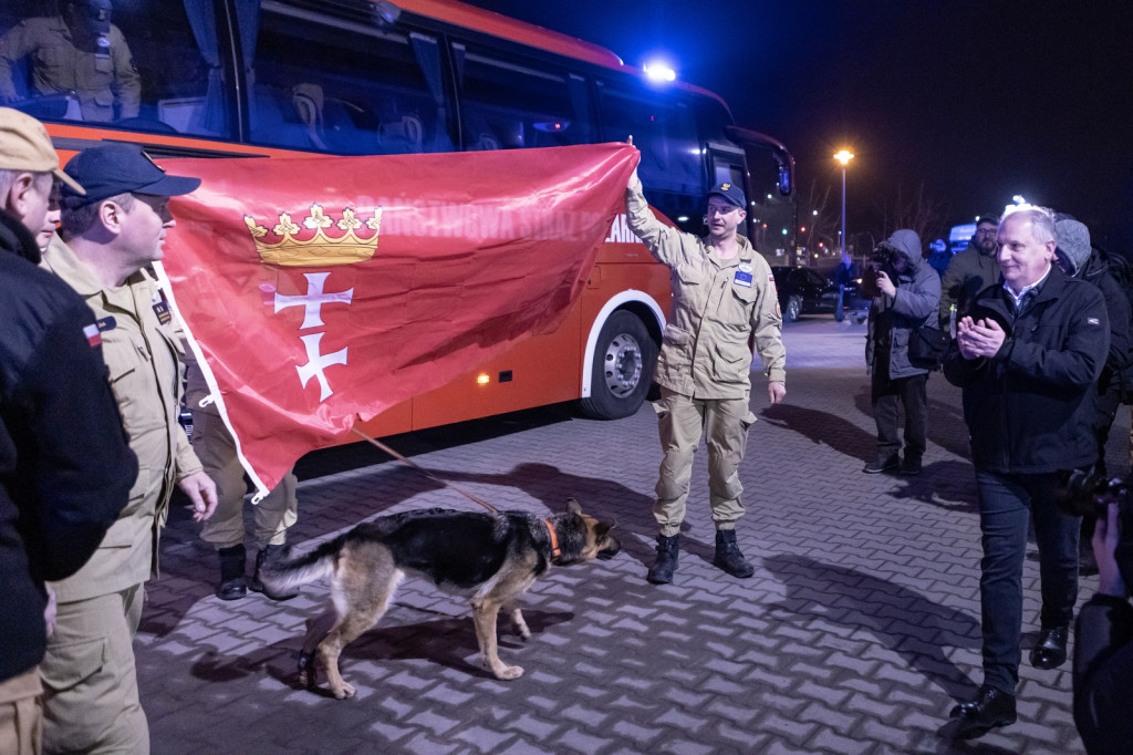 Gdańscy strażacy wrócili z Turcji! Uratowali tam 12 osób [FOTO]