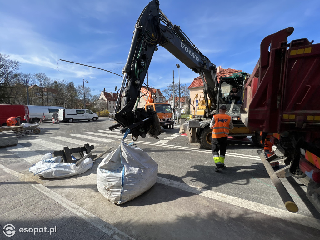 Prace przy 3 Maja na finiszu! Ruch wraca do normalności [FOTO]