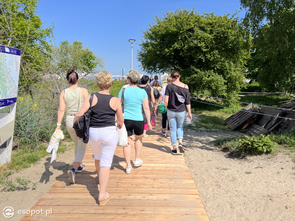 Sopot na zdjęciach jak w lipcu! Tłumy na plaży w kolejny majowy weekend [FOTO]