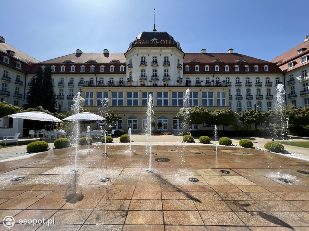 Sopot na zdjęciach jak w lipcu! Tłumy na plaży w kolejny majowy weekend [FOTO]