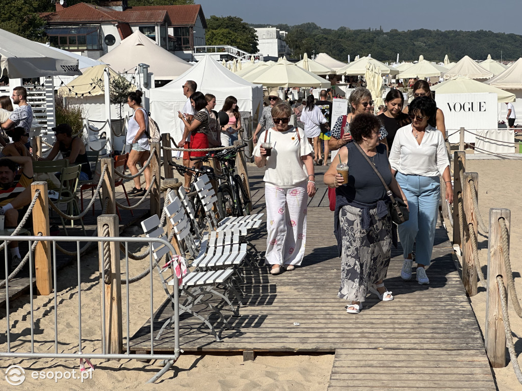 Kto wybrał się do Sopotu na weekend, wygrał! Gorący, plażowy kurort na zdjęciach [FOTO]