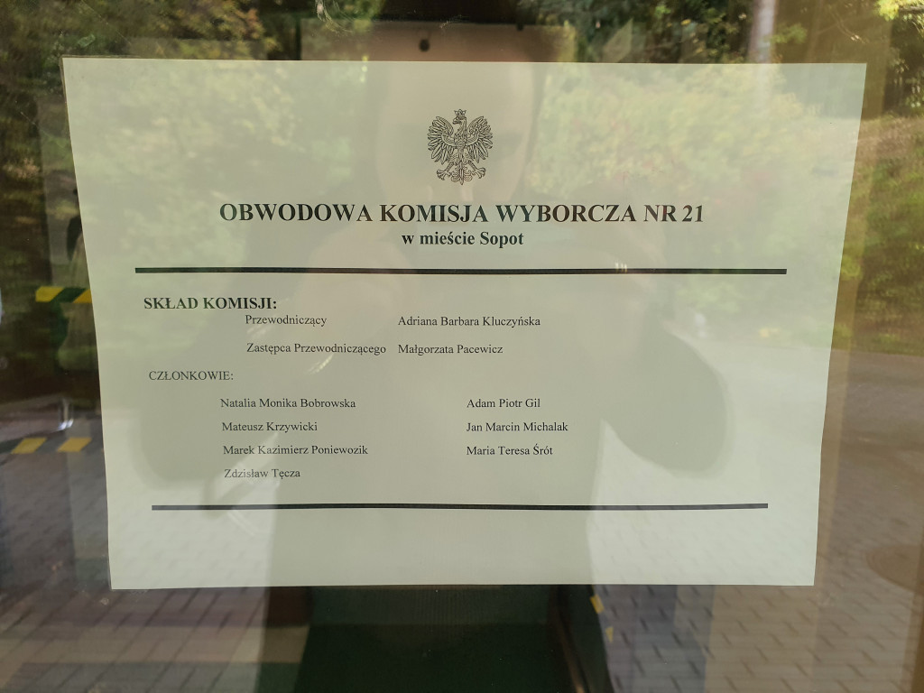 Sopocianie idą głosować! Tłumy w lokalach wyborczych [FOTO]